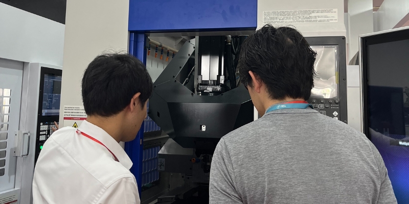 Nên thực hiện bảo dưỡng máy CNC định kỳ để hạn chế rủi ro máy gặp sự cố