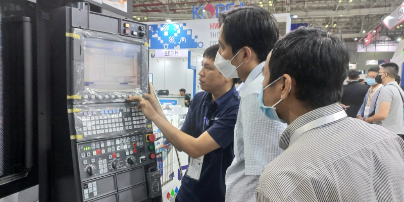 mua máy cnc trả góp được bảo hành chuyên nghiệp
